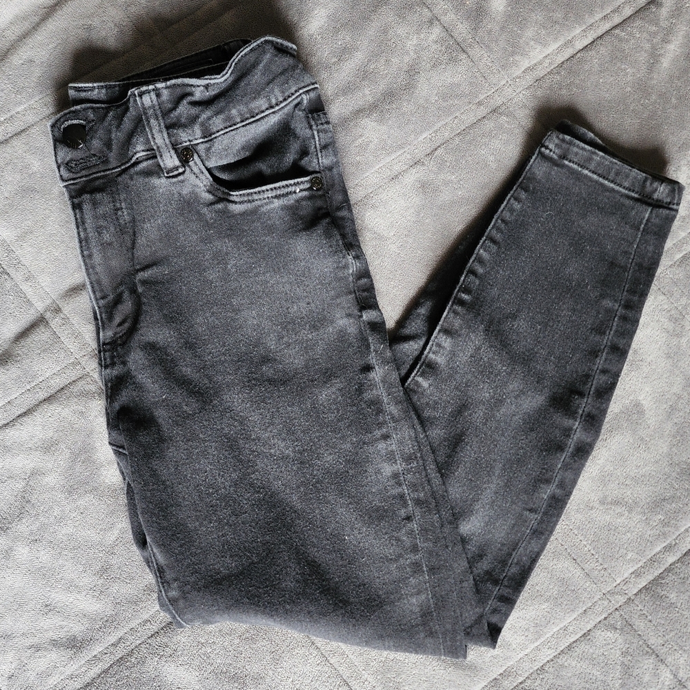 Tahari Skinny Jeans